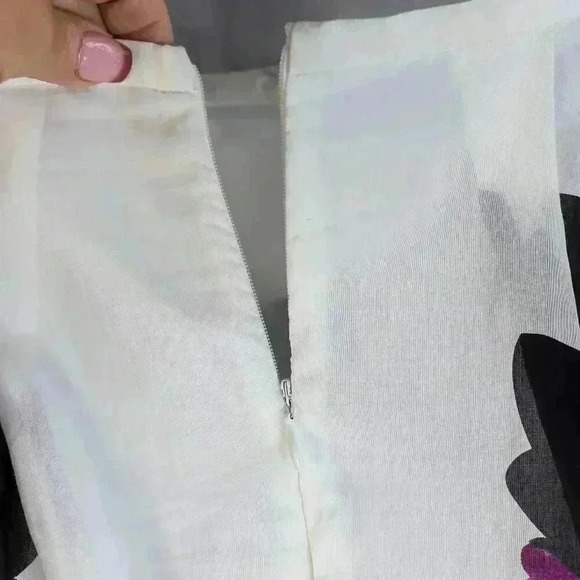 Dalia Collection Size 10 Silk/Cotton white/purple/black floral skirt - Picture 9 of 11